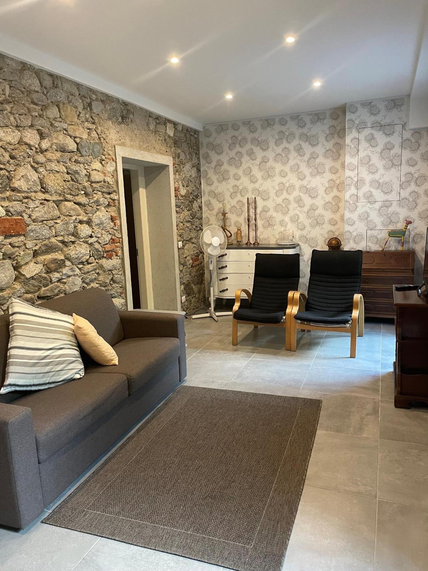 Villa Bacchetta - Stone Cottage Oleggio Castello Εξωτερικό φωτογραφία